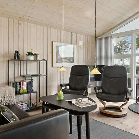 3 Bedroom Cozy In Borkop